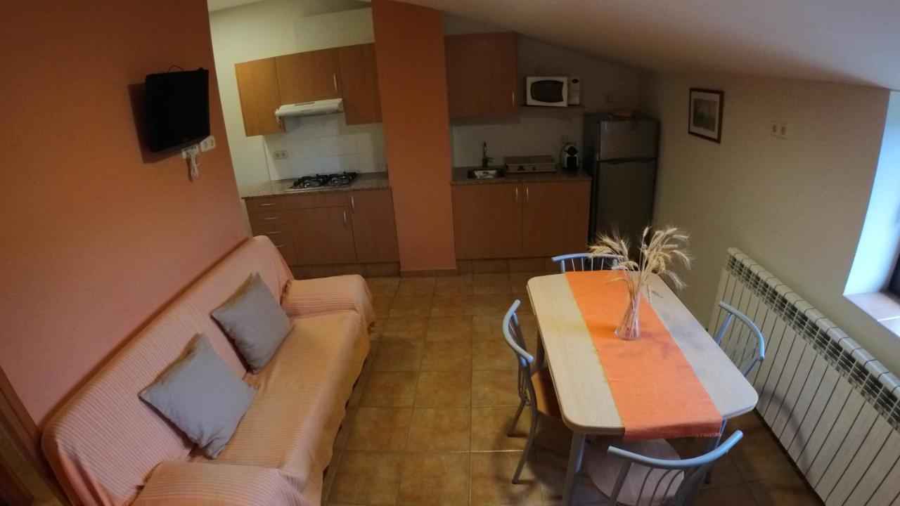 Ogern Castell De Ceuro. Hotel Rural מראה חיצוני תמונה