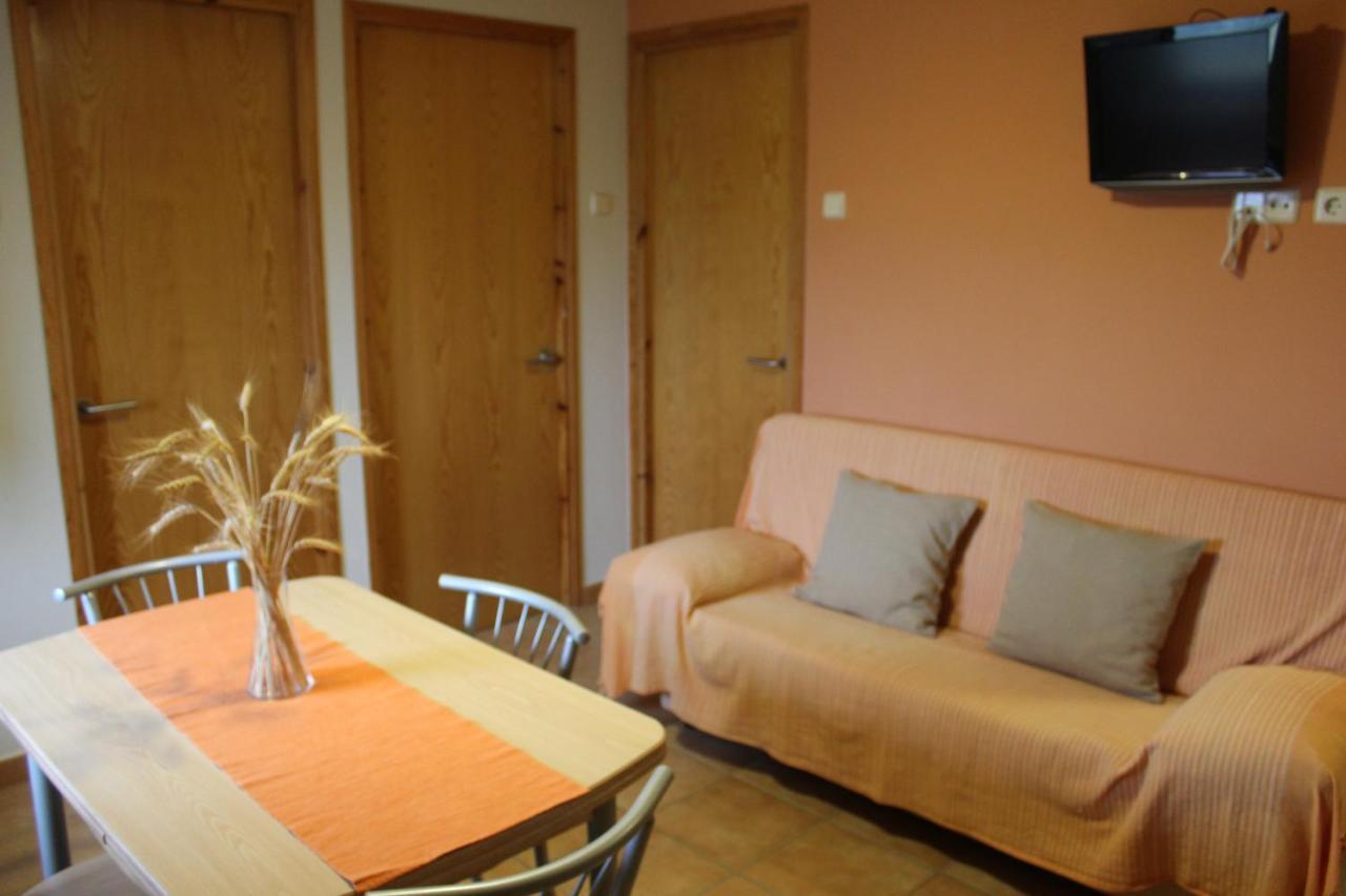Ogern Castell De Ceuro. Hotel Rural מראה חיצוני תמונה